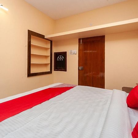 מלון מדוראי Oyo Eden Residency מראה חיצוני תמונה
