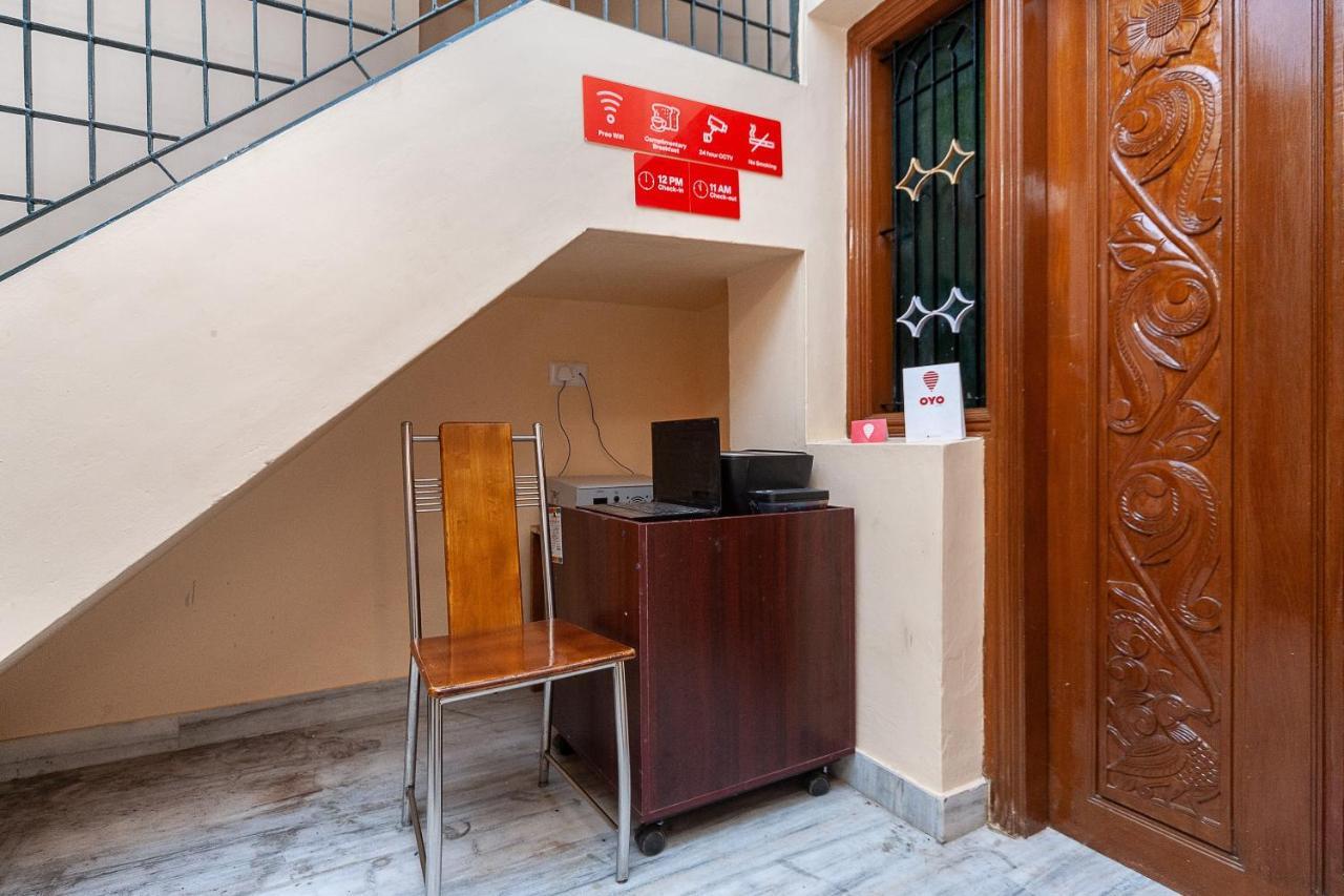 מלון מדוראי Oyo Eden Residency מראה חיצוני תמונה