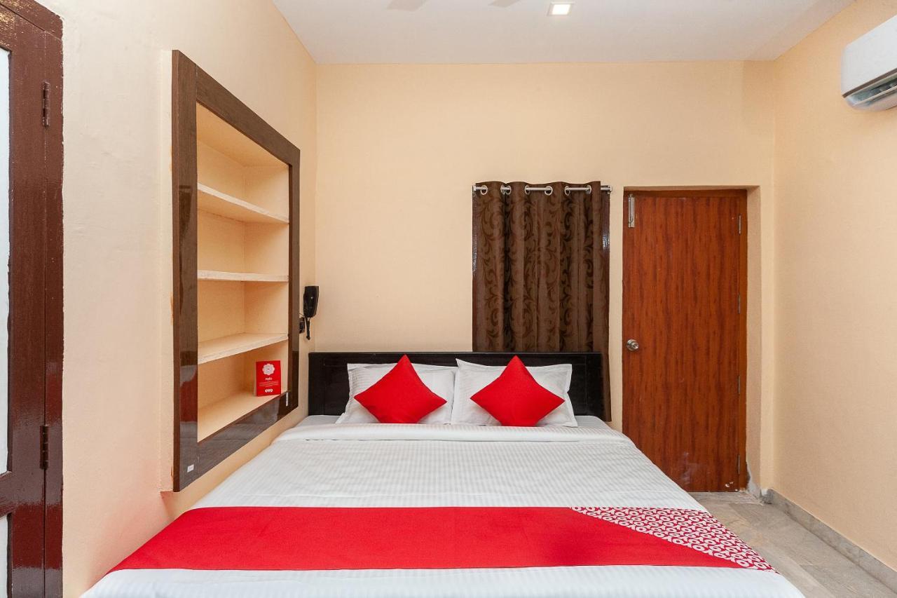 מלון מדוראי Oyo Eden Residency מראה חיצוני תמונה
